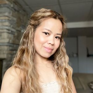 Meet your Posher, Genalyn